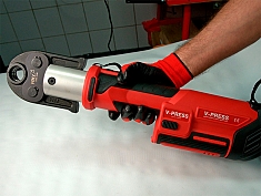 Использование пресс-клещей Voll TH 26